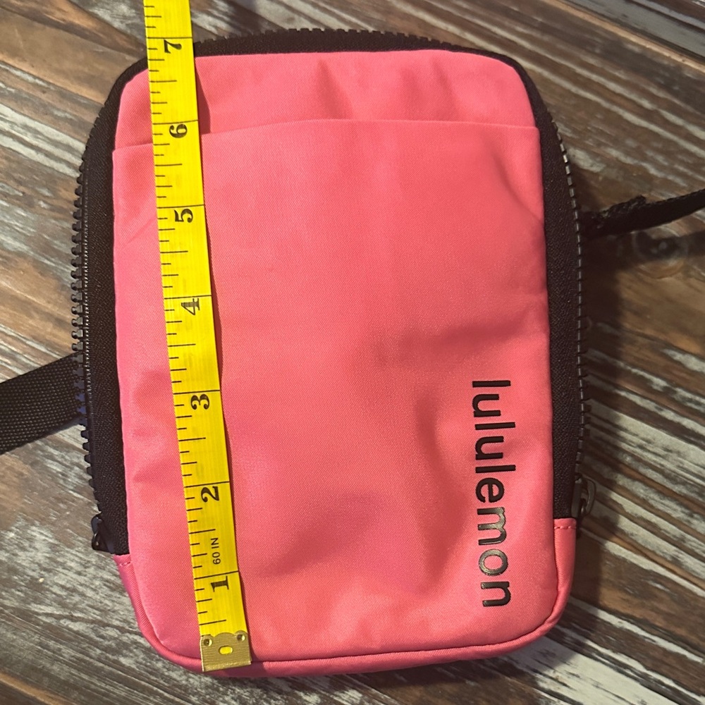 lululemon athletica Coral Pink Crossbody Pouch xs